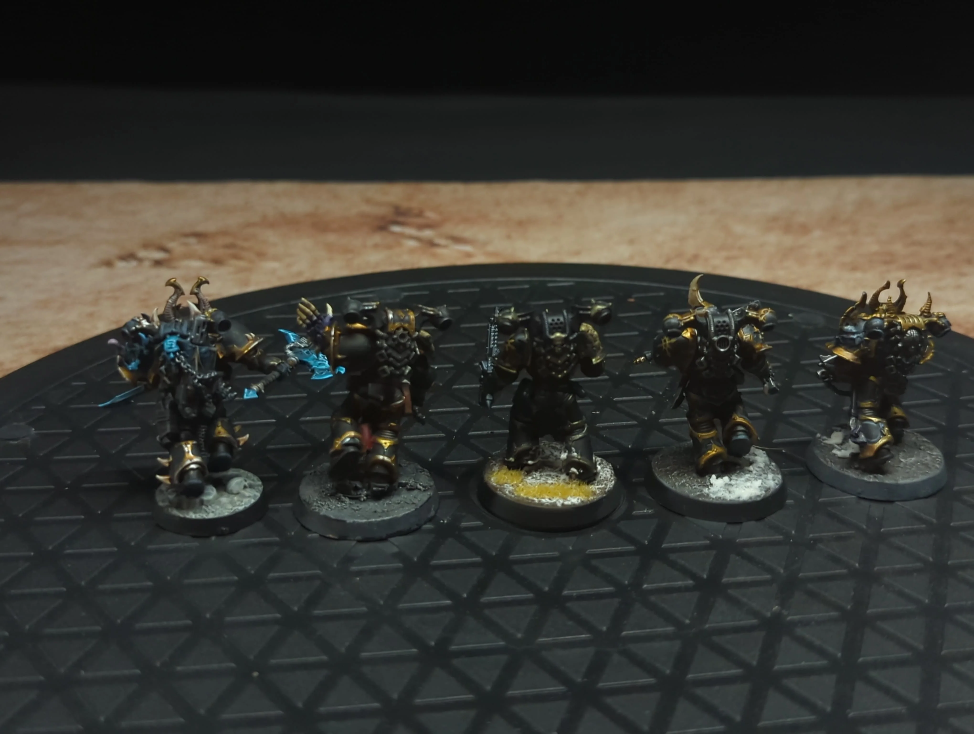 Warhammer 40k Chaos Space Marines Legionaries x5 Painted - Image 2