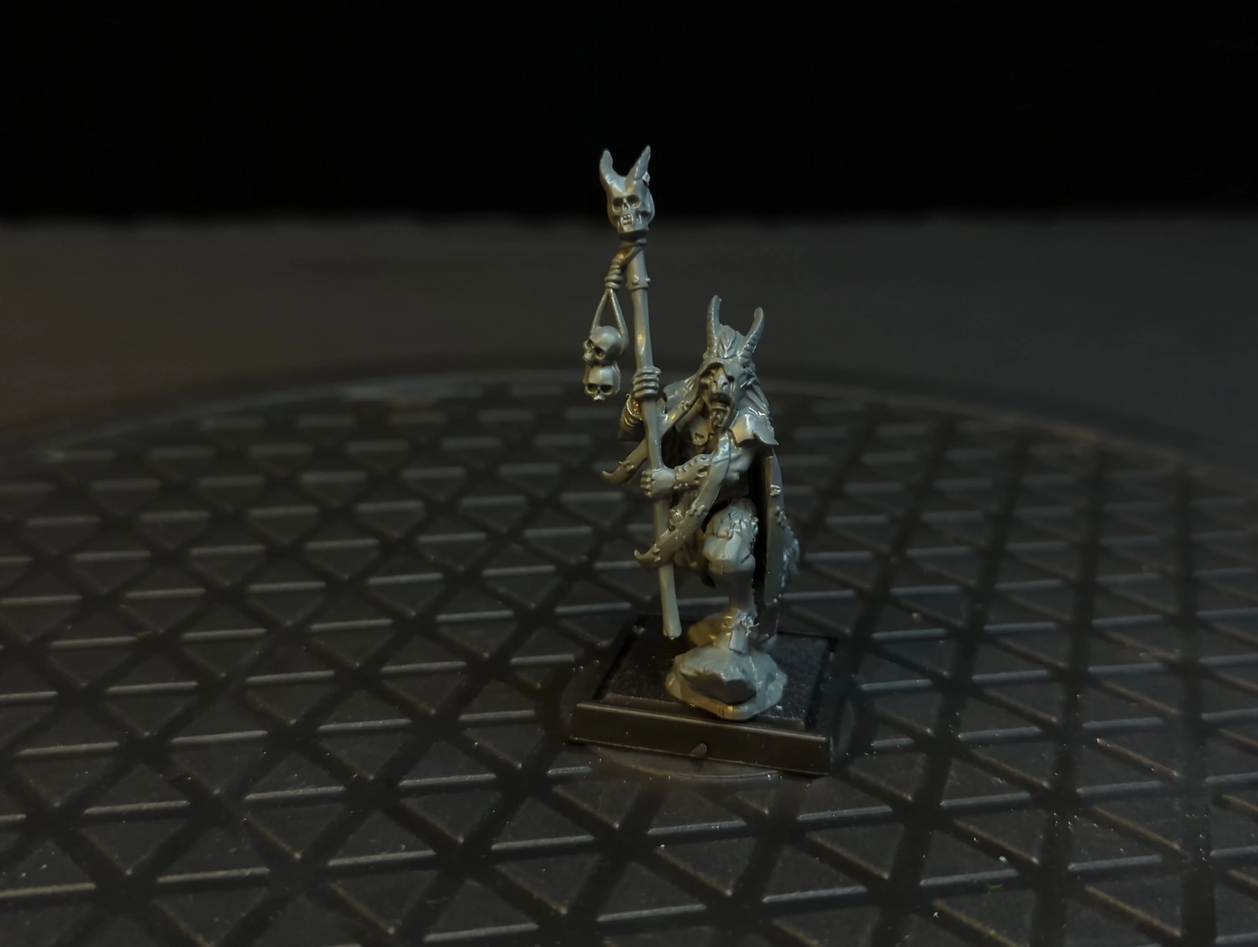 The Old World Beastmen Brayherds Beastman Shaman x1