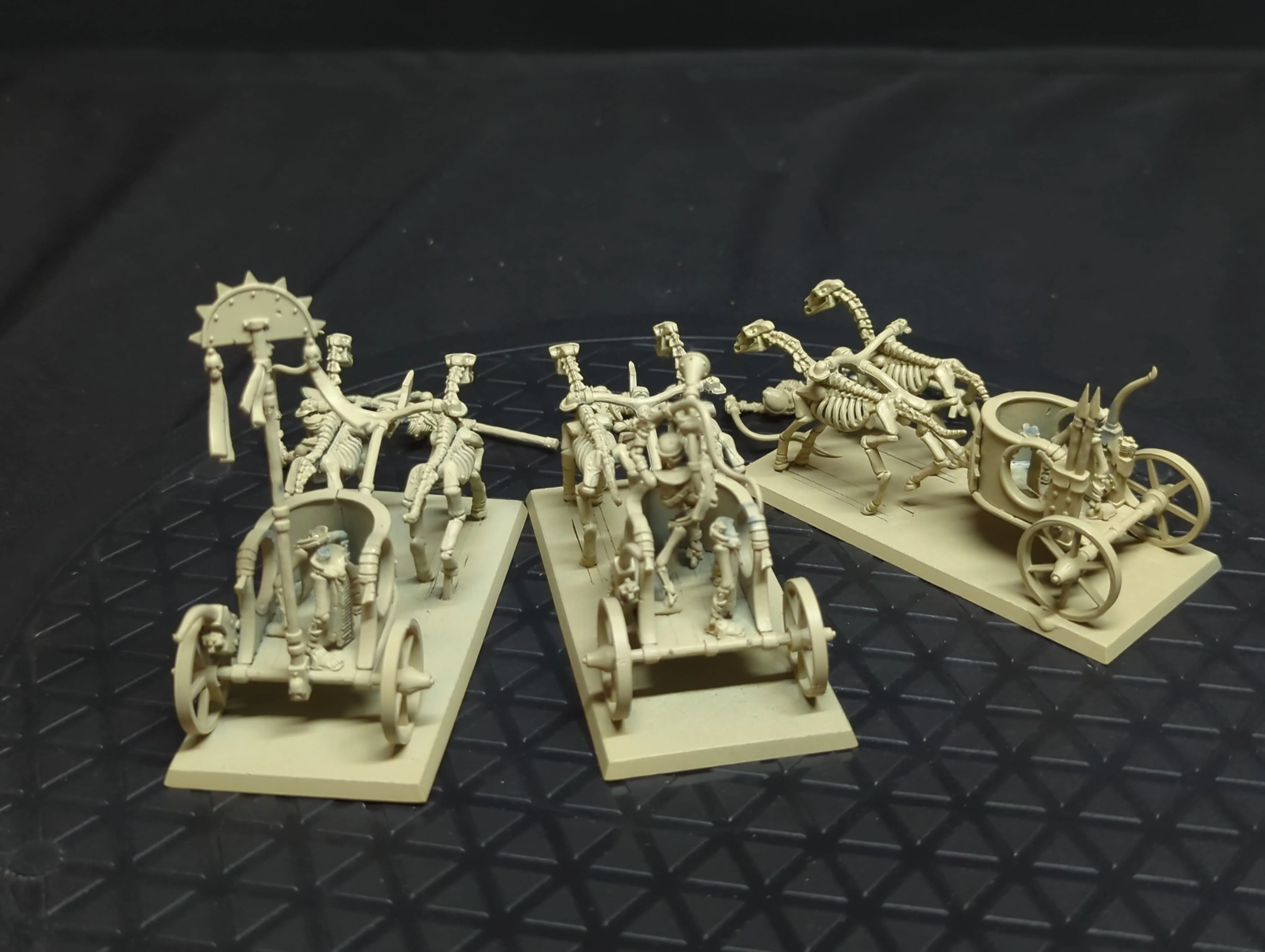 The Old World Tomb Kings of Khemri Skeleton Chariots x3 - Image 2