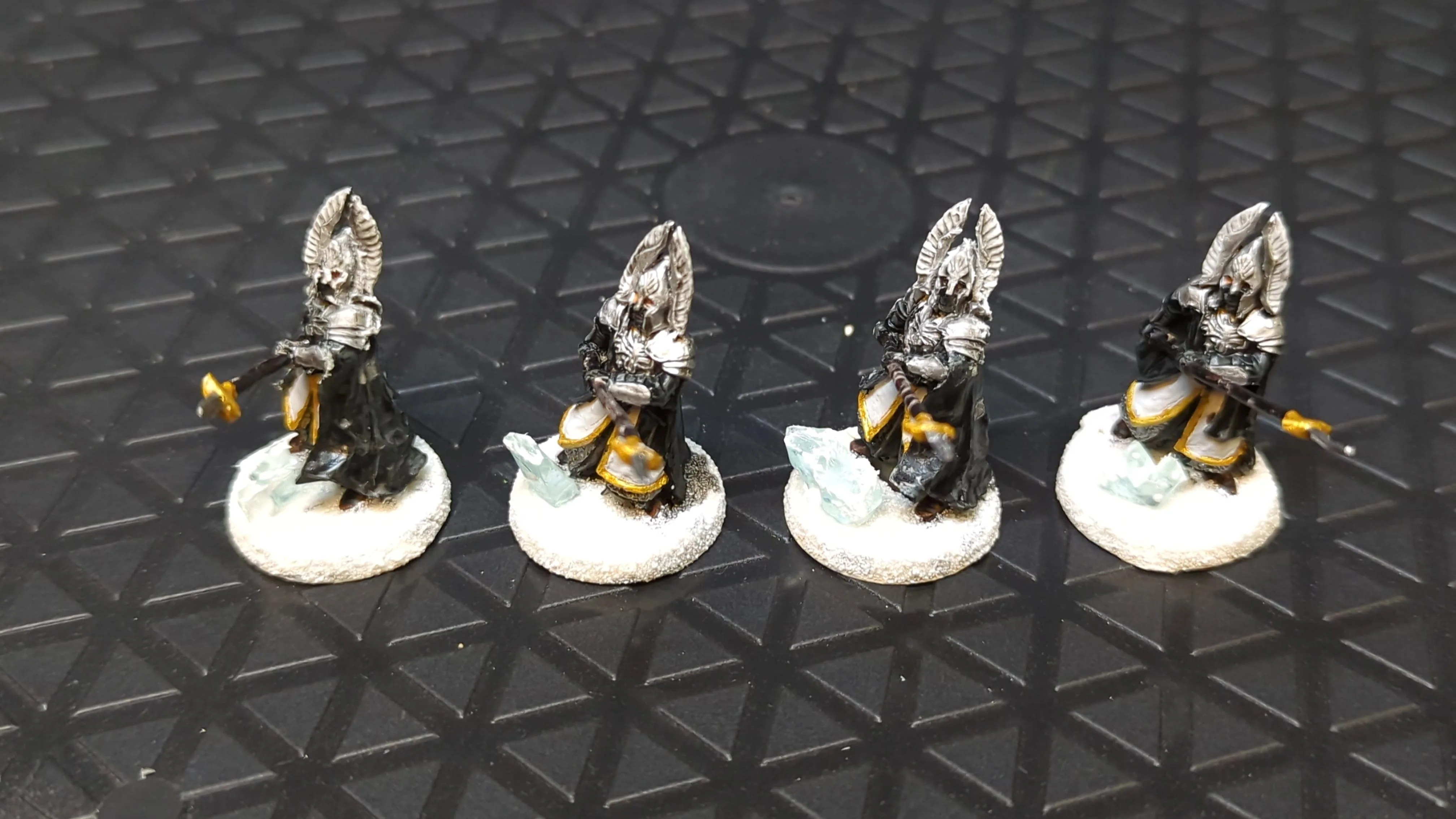 Lord of the Rings Middle-Earth Middle-Earth Guards of the Fountain Court x4 Painted