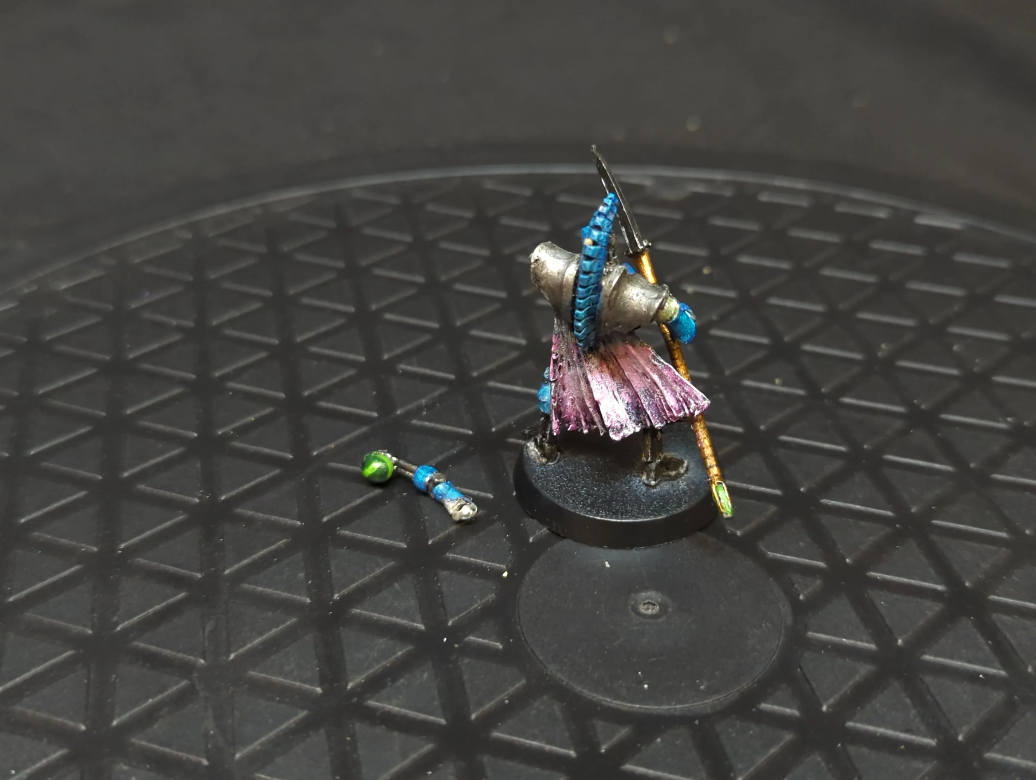Warhammer 40k Necron Lord with resurrection orb (OOP Metal) x1 - Image 2