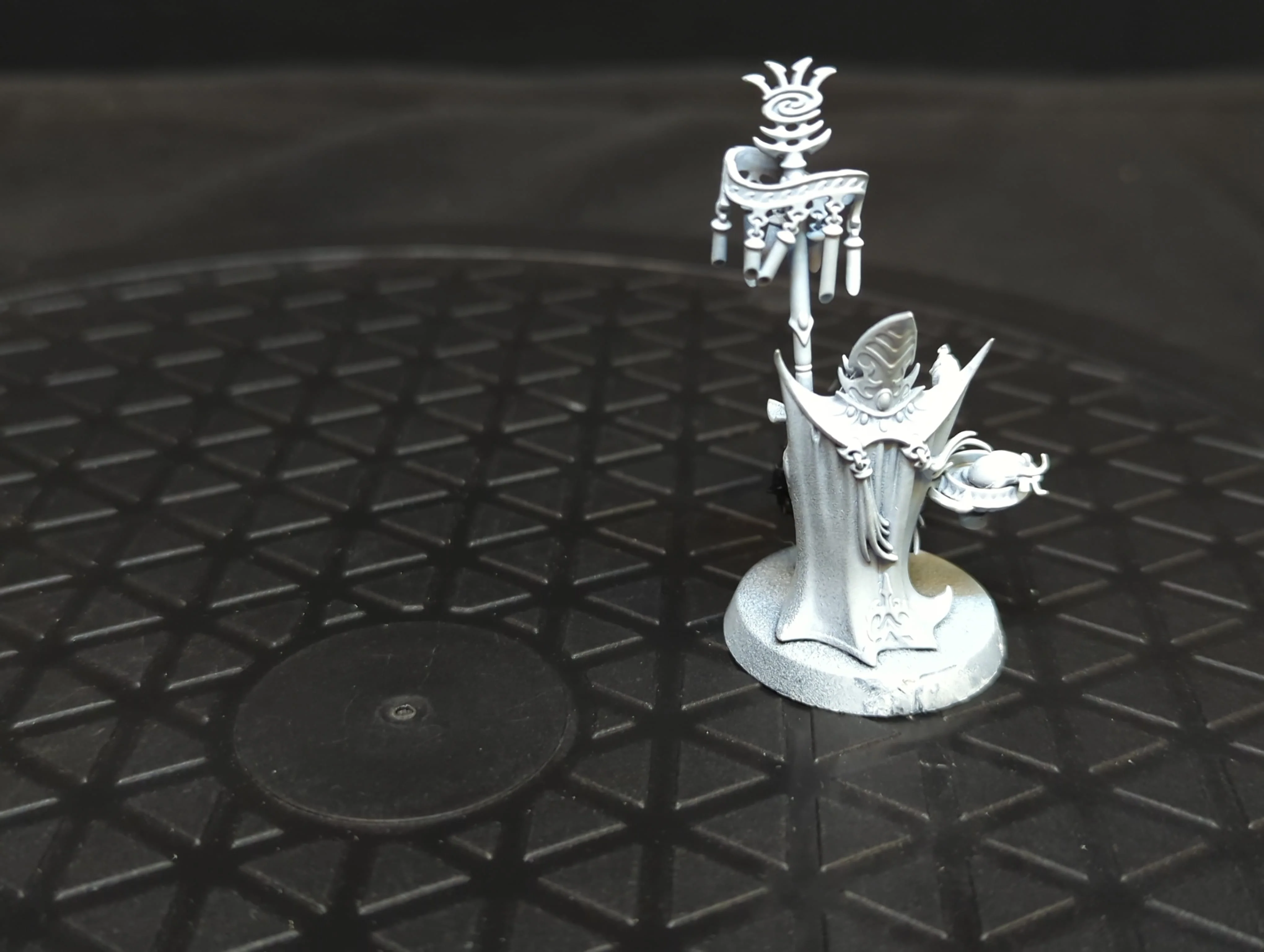 Age of Sigmar Idoneth Deepkin Isharann Soulscryer x1 - Image 2