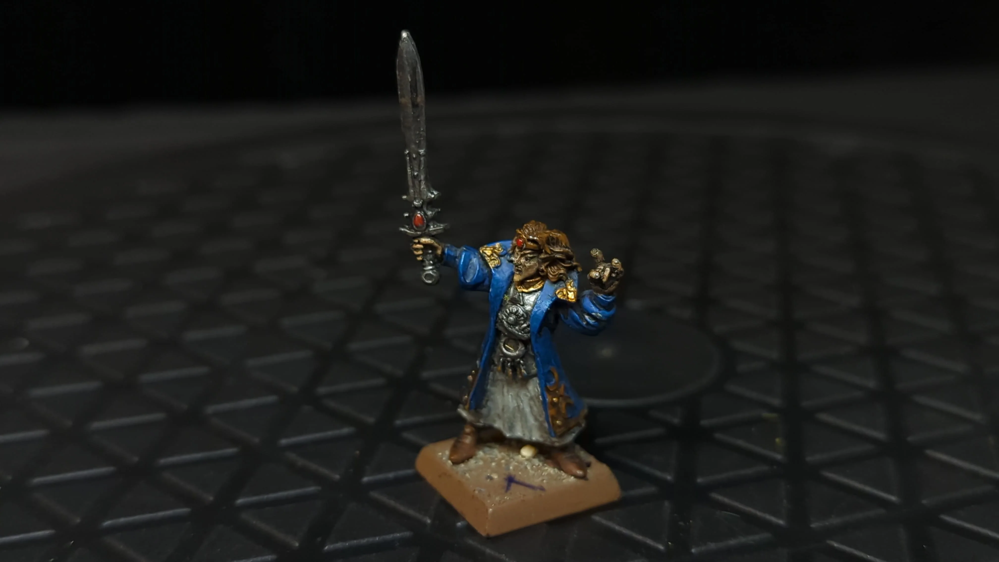 The Old World High Elf Realms High Elf Mage (OOP Metal) x1 OOP Painted