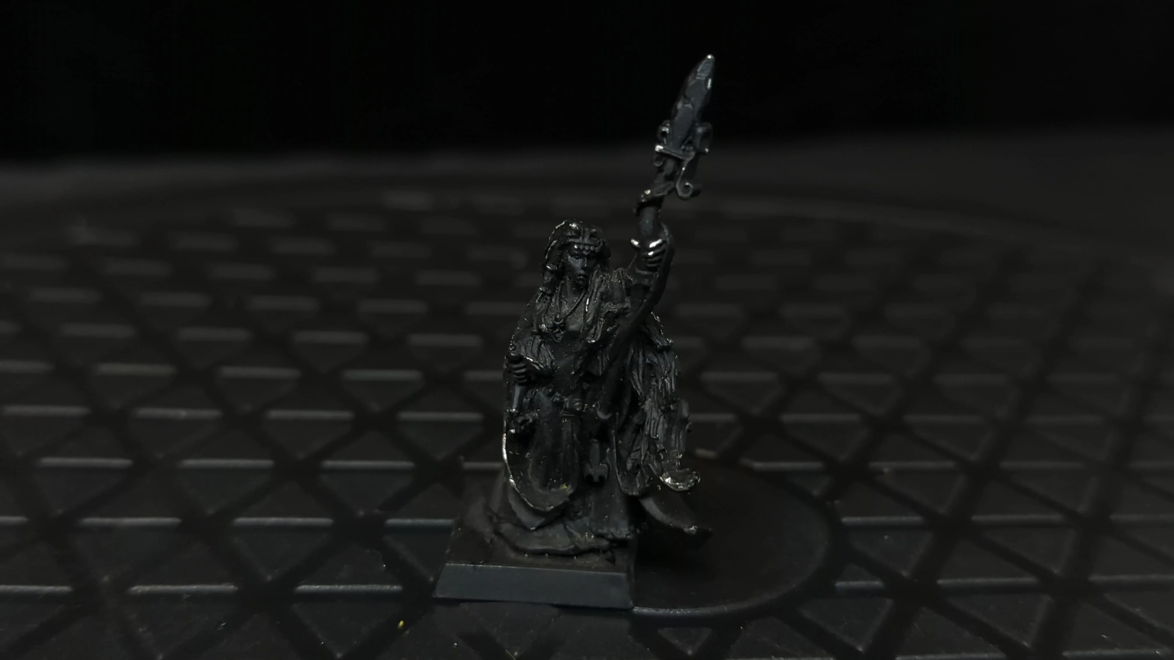 The Old World High Elf Realms High Elf Mage (OOP Metal) x1