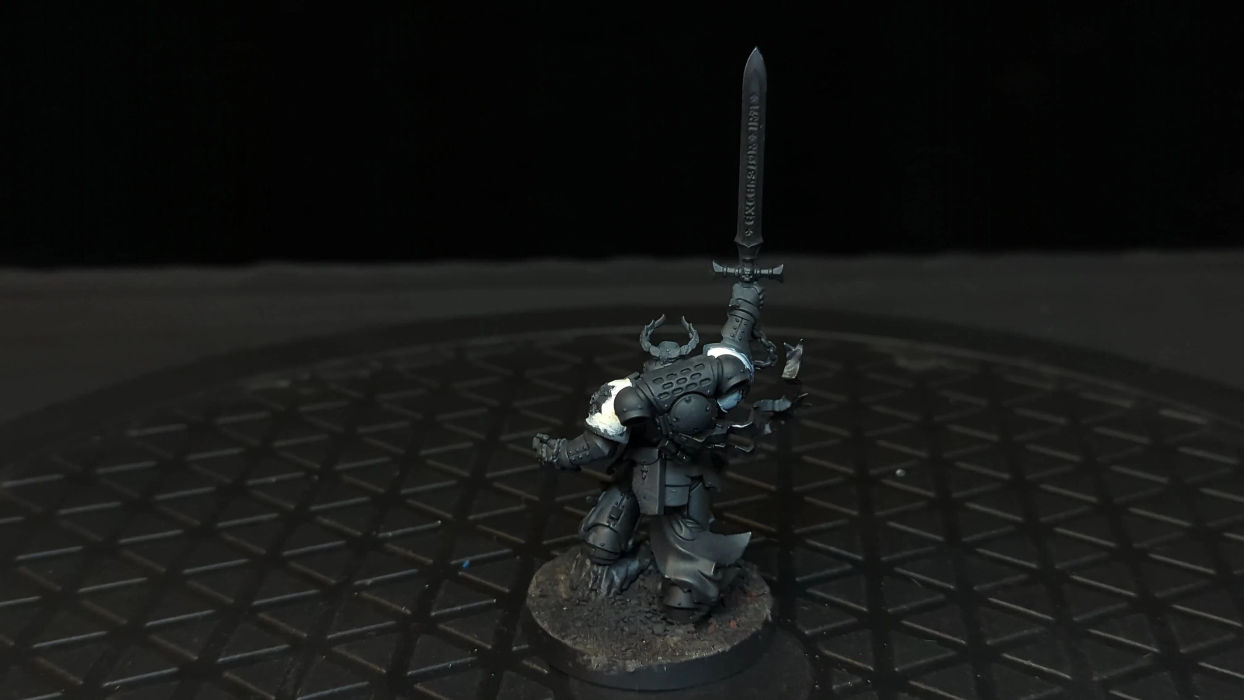 Warhammer 40k Black Templars Emperor's Champion x1 - Image 2