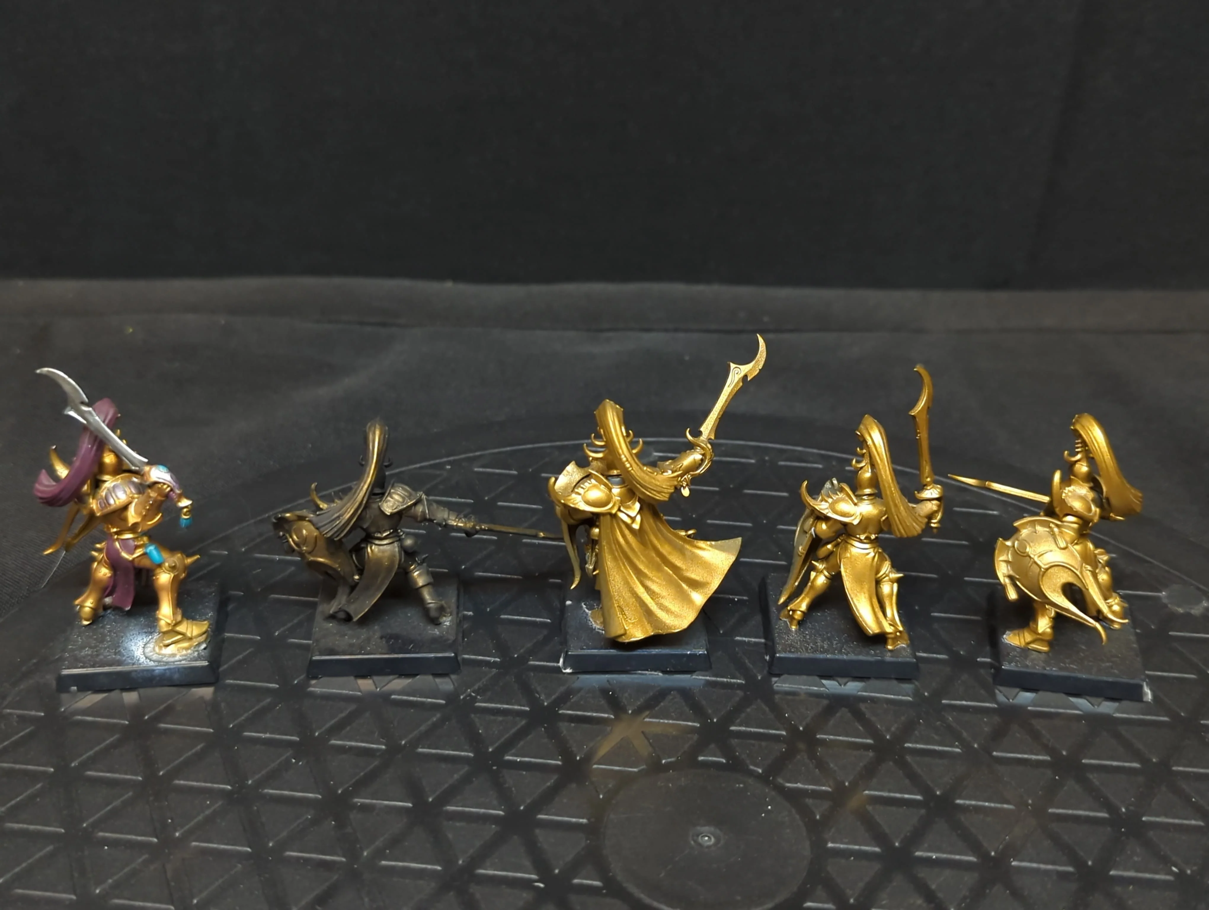 Age of Sigmar Hedonites of Slaanesh Painbringers x5 - Image 2